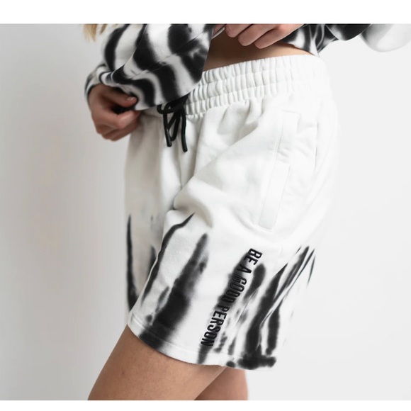 Be A Good Person Shorts - Picture 5 of 6